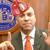 Newark Mayor Cory Booker Rescues Woman From Burning Building